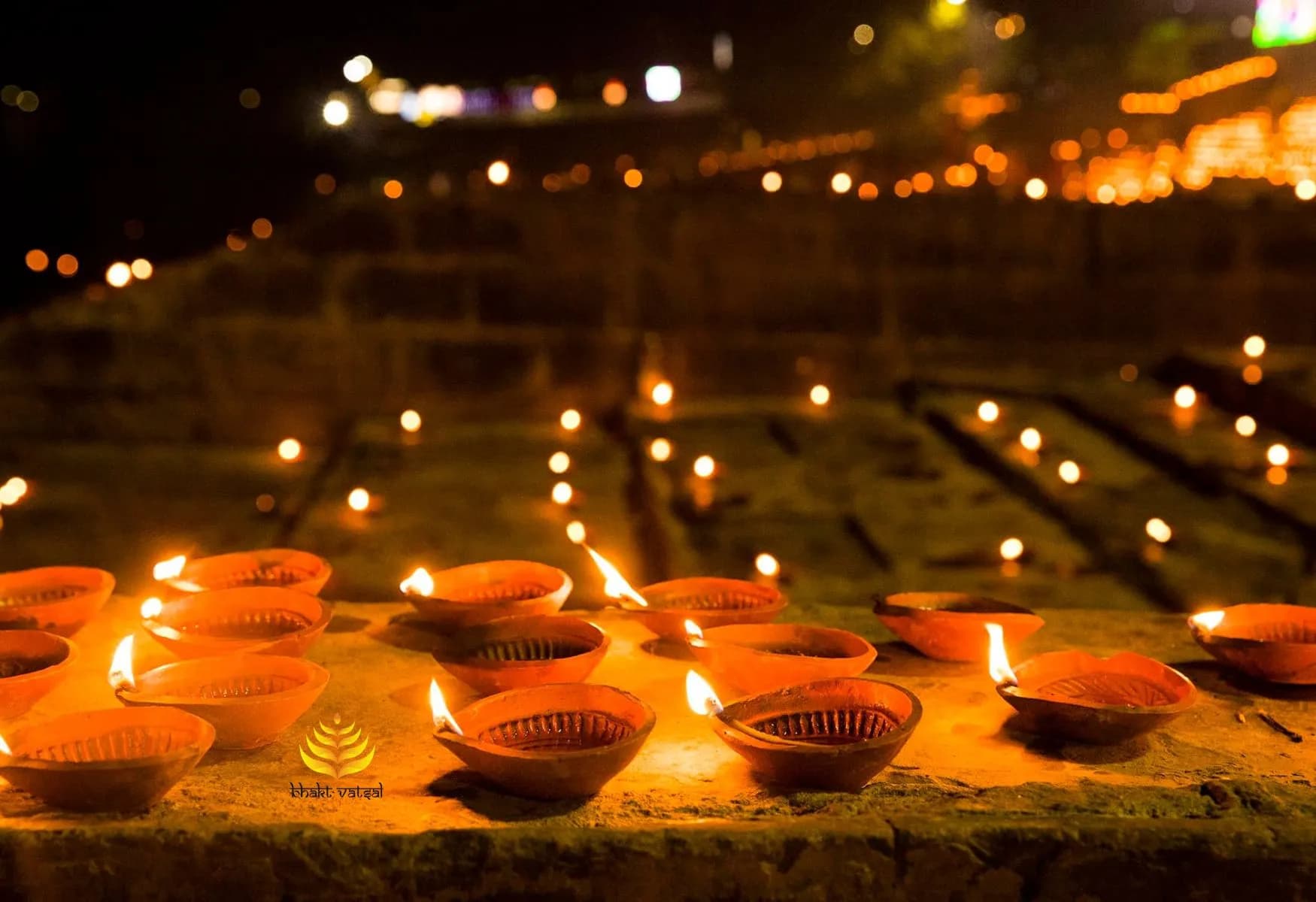 देव दिवाली 2024: दीपावाली के बाद क्यों मनाई जाती है देव दिवाली